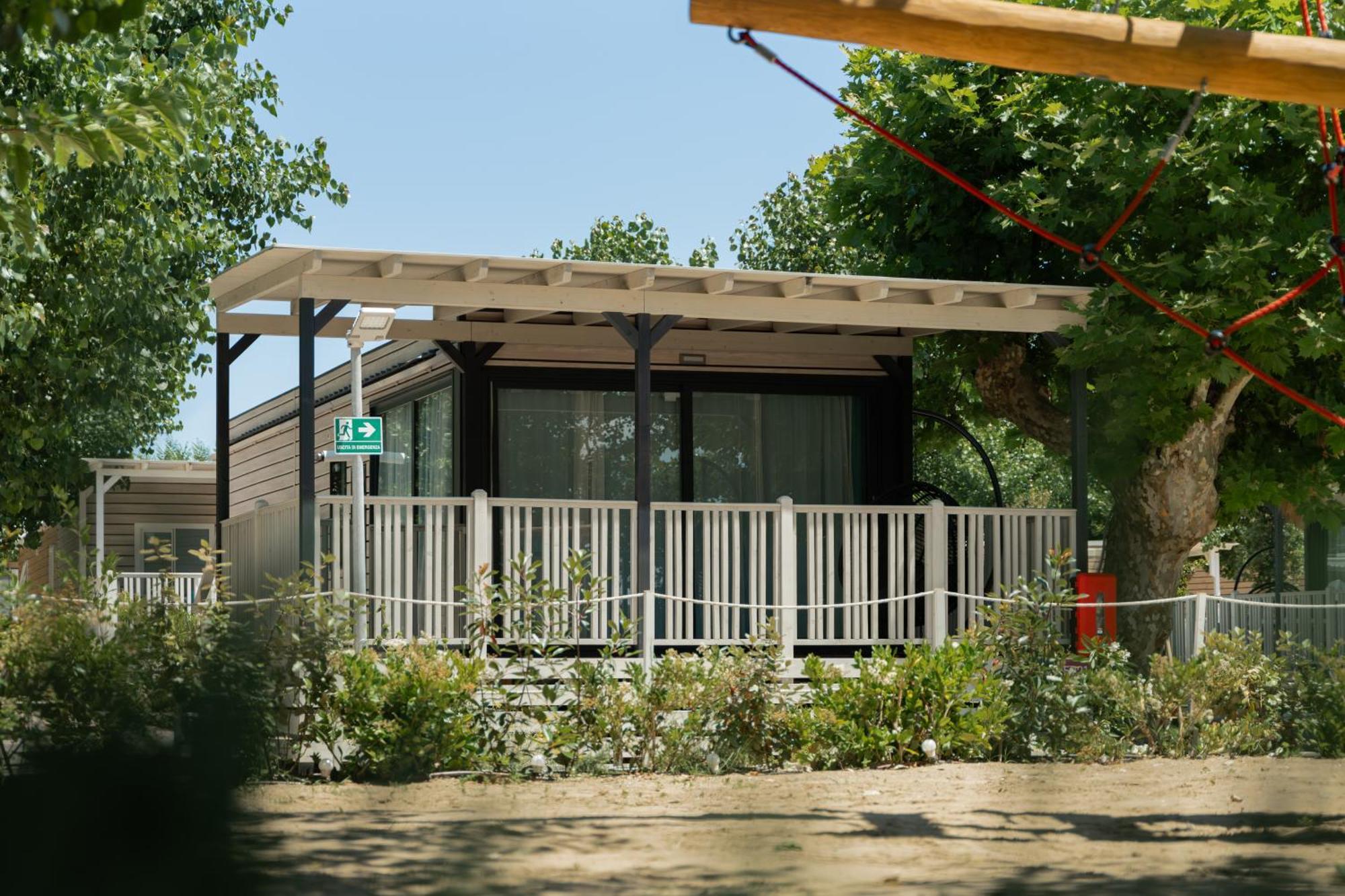 Club Del Sole Romagna Family Resort Riccione Exterior photo